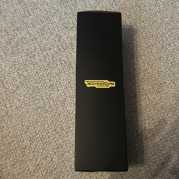 Brand new black thermal water bottle - Picture 2 of 4